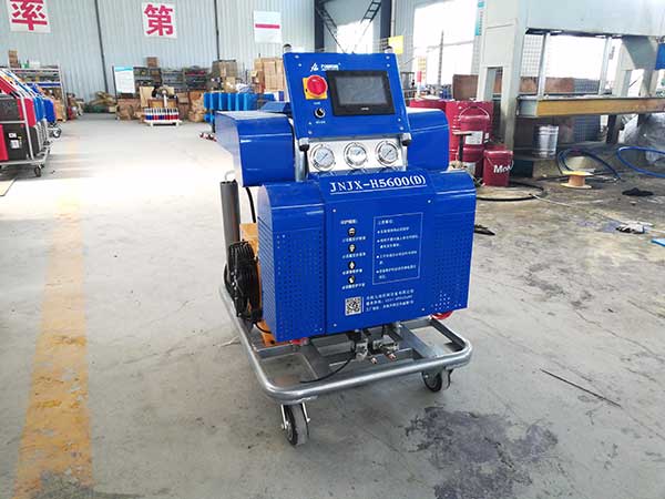 車間彩鋼瓦房頂防腐聚脲噴涂 液壓聚脲噴涂機(jī)(圖2) H5600車間彩鋼瓦房頂防腐聚脲噴涂機(jī)